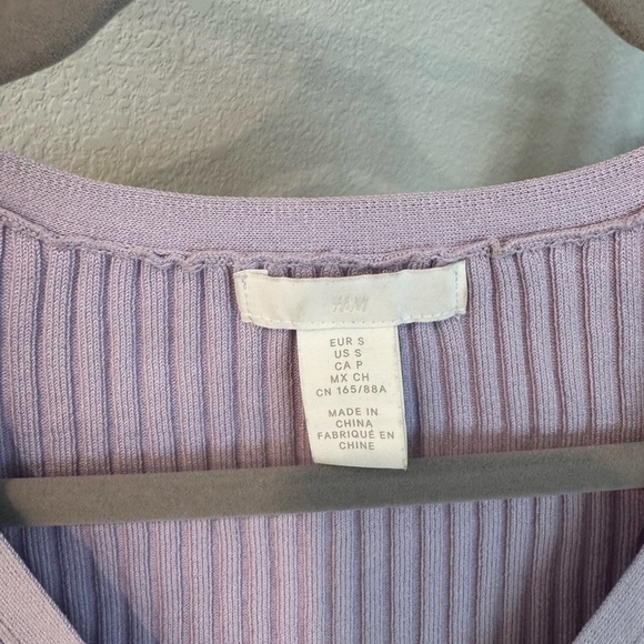 H&M Lavender Ribbed Sweater - Picture 2 of 3